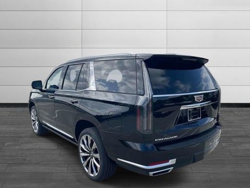 New 2026 Cadillac Escalade Luxury w/ Touring Package AWD/4WD image 3