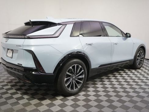 Certified 2024 Cadillac Lyriq Sport AWD/4WD image 7