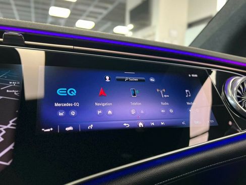 Used 2023 Mercedes-Benz EQS 580 4MATIC Sedan image 28