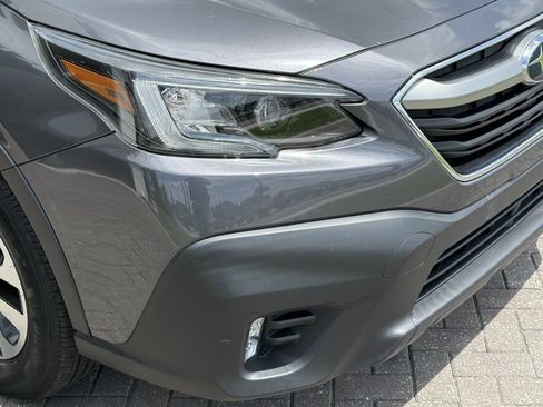 Certified 2022 Subaru Outback Premium AWD/4WD image 9