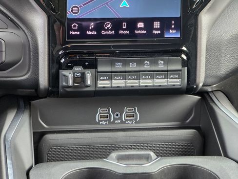 New 2026 RAM 3500 Big Horn AWD/4WD image 30