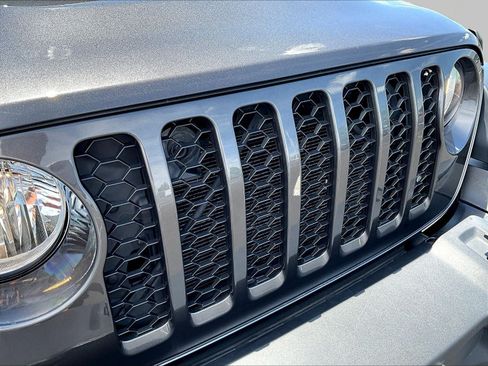 Used 2024 Jeep Wrangler Unlimited Sport AWD/4WD image 33