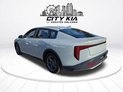 Certified 2025 Kia K4 FWD image 4
