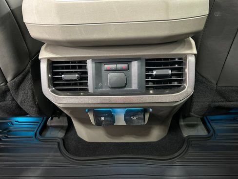 Certified 2024 Ford F150 Platinum w/ Equipment Group 703A Plus AWD/4WD image 35
