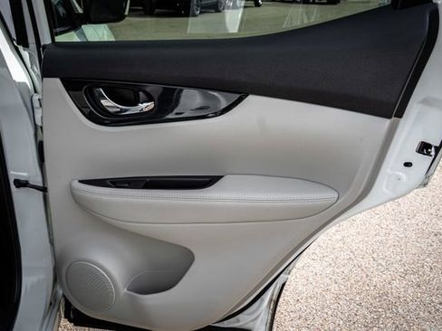 Used 2019 Nissan Rogue Sport SV w/ All-Weather Package AWD/4WD image 21