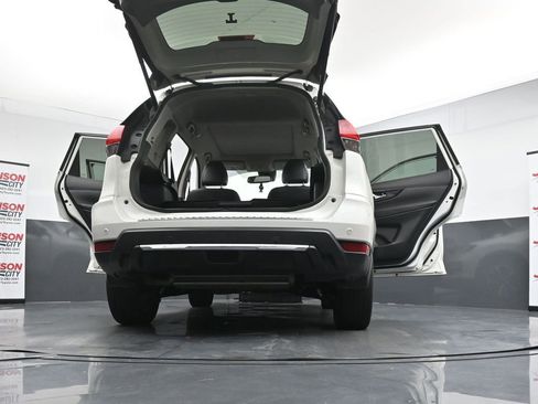 Used 2019 Nissan Rogue SL w/ Premium Package AWD/4WD image 29