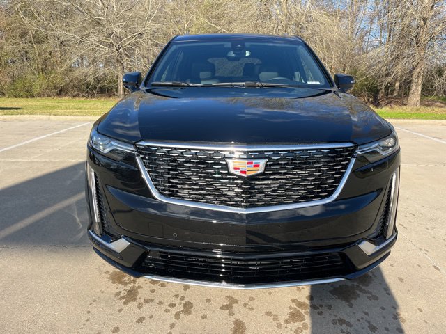 New 2025 Cadillac XT6 Luxury FWD image 12