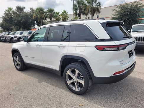 New 2025 Jeep Grand Cherokee Limited image 10