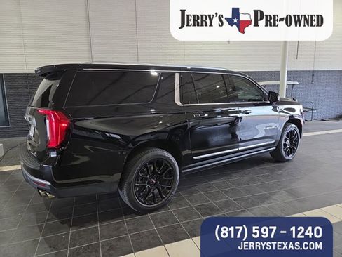 Used 2022 GMC Yukon XL Denali image 5