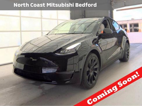 Used 2023 Tesla Model Y AWD image 1
