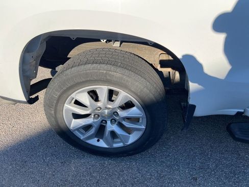 Certified 2022 Chevrolet Silverado 1500 Custom image 23