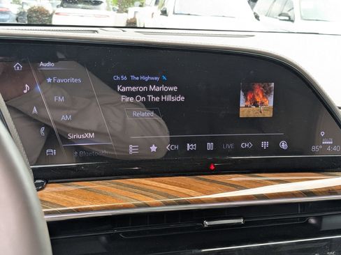 Used 2024 Cadillac Escalade Sport Platinum image 15