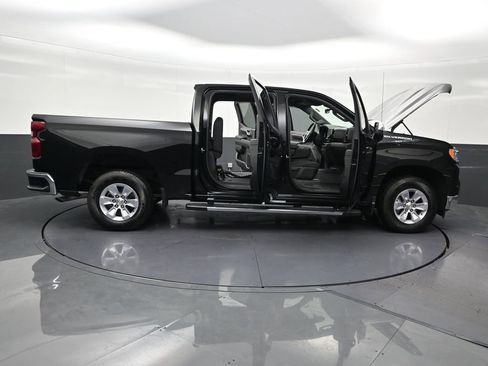Used 2025 Chevrolet Silverado 1500 LT RWD image 32