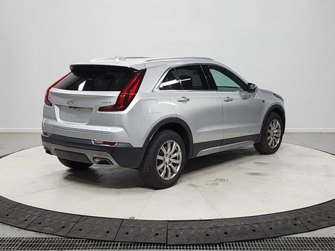 Used 2022 Cadillac XT4 Premium Luxury w/ Safety Alert Package FWD image 7
