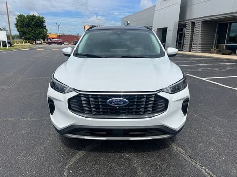 Certified 2023 Ford Escape Active w/ Tech Pack #2 AWD/4WD image 2