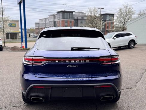 Used 2023 Porsche Macan AWD/4WD image 5
