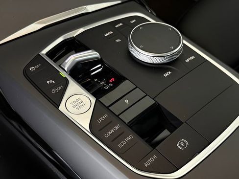 Used 2023 BMW 230i Coupe w/ Premium Package image 27