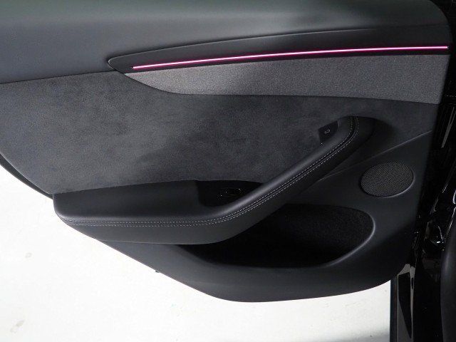 Used 2026 Tesla Model Y Long Range RWD image 59