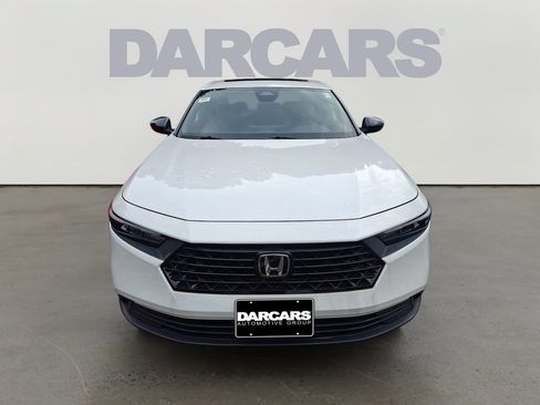 Used 2024 Honda Accord Sport image 2
