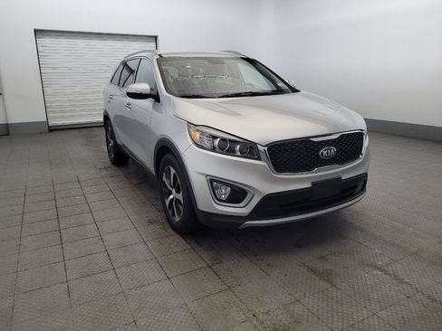 Used 2017 Kia Sorento EX AWD/4WD image 13