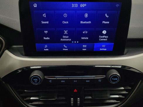 Used 2022 Ford Escape SE image 25