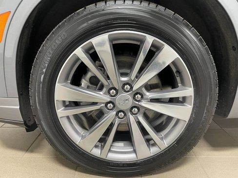 Used 2022 Cadillac XT6 Premium Luxury AWD/4WD image 7