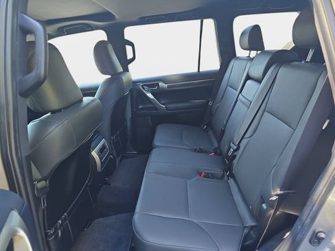 Certified 2021 Lexus GX 460 Premium w/ Premium Package AWD/4WD image 13