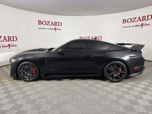 Used 2022 Ford Mustang Shelby GT500 w/ Carbon Fiber Track Pack image 5