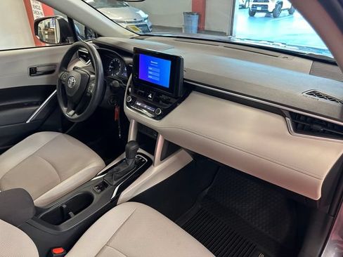 Certified 2024 Toyota Corolla Cross L FWD image 16