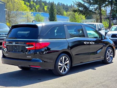 Used 2023 Honda Odyssey Touring image 7