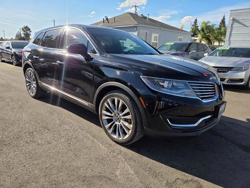 Used 2016 Lincoln MKX Reserve w/ Technology Package FWD image 5