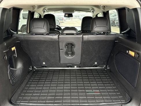 Used 2016 Jeep Renegade Limited image 11
