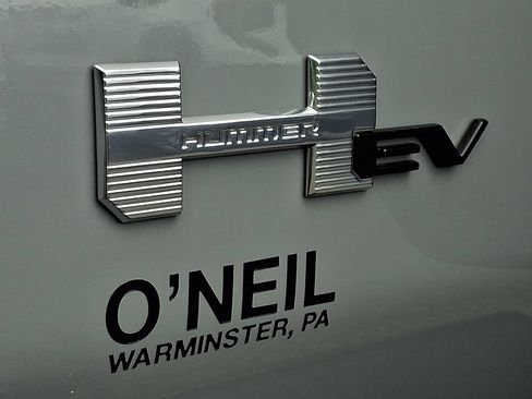 New 2026 GMC Hummer EV SUV AWD/4WD image 16