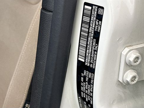 Used 2016 Jeep Renegade Sport w/ Power & Air Group AWD/4WD image 12