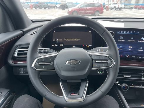 Used 2025 Chevrolet Traverse Z71 w/ Driver Confidence Package image 14