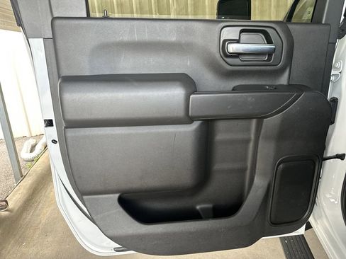 Used 2021 Chevrolet Silverado 2500 Custom w/ Custom Value Package image 27