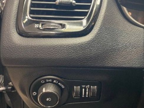 Used 2019 Jeep Compass Limited AWD/4WD image 21