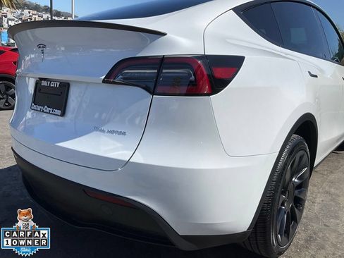 Used 2023 Tesla Model Y Long Range AWD/4WD image 85