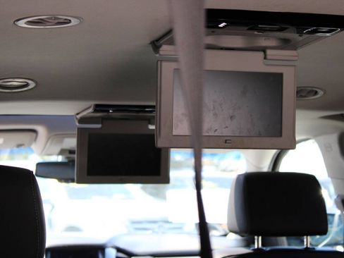 Used 2015 GMC Yukon XL SLT w/ Open Road Package image 25