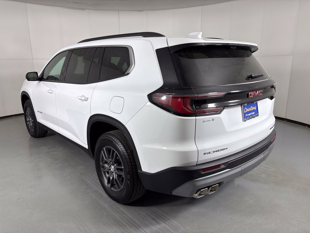 Certified 2026 GMC Acadia Elevation FWD image 7