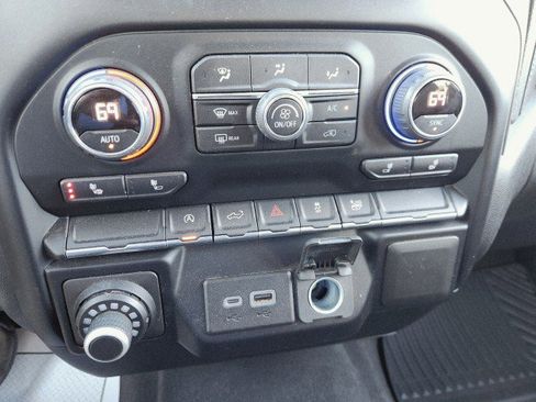 Used 2022 Chevrolet Silverado 1500 LT w/ Work Truck Package image 39