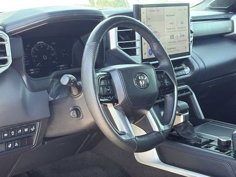 Used 2024 Toyota Tundra Platinum AWD/4WD image 9