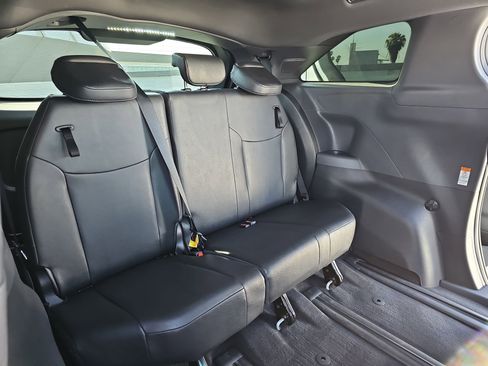 Used 2023 Toyota Sienna XSE image 12