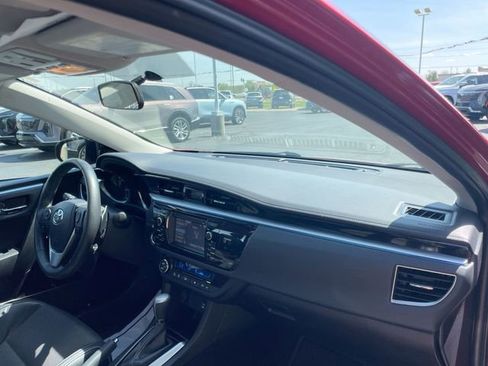 Used 2016 Toyota Corolla S image 16