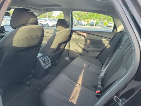 Used 2025 Honda Accord SE image 18