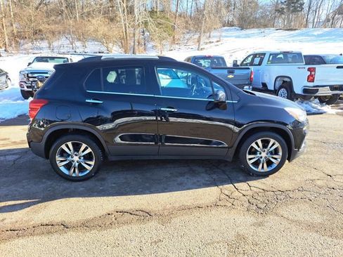 Used 2019 Chevrolet Trax LT w/ LT Convenience Package image 6