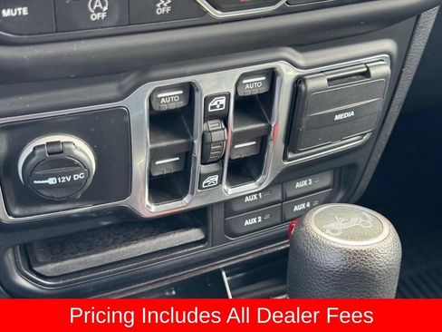 Used 2019 Jeep Wrangler Unlimited Sport AWD/4WD image 19
