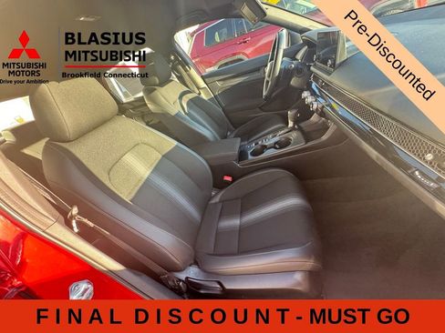 Used 2023 Honda Civic Sport image 27