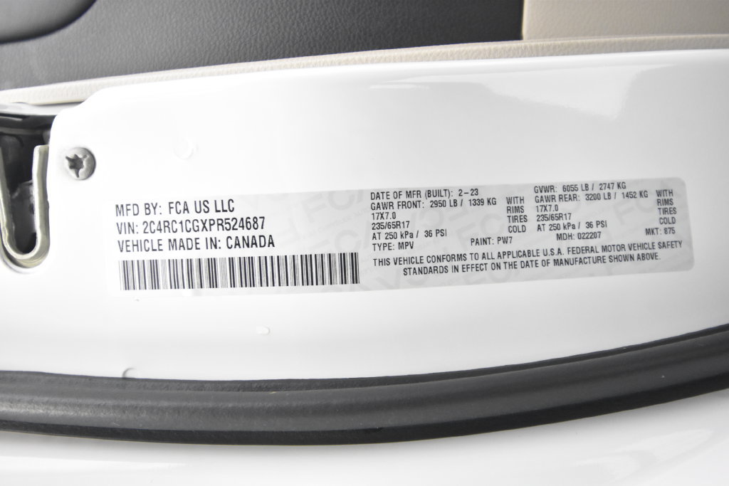 Used 2023 Chrysler Voyager LX FWD image 23