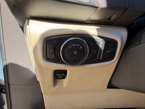 Used 2016 Lincoln MKX Reserve w/ Luxury Package image 19